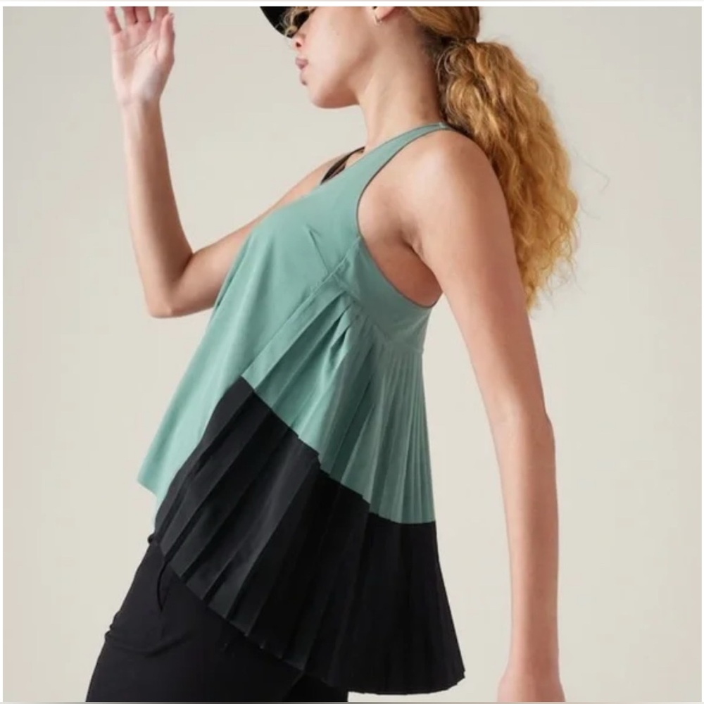 Athleta Swing Forward tank
